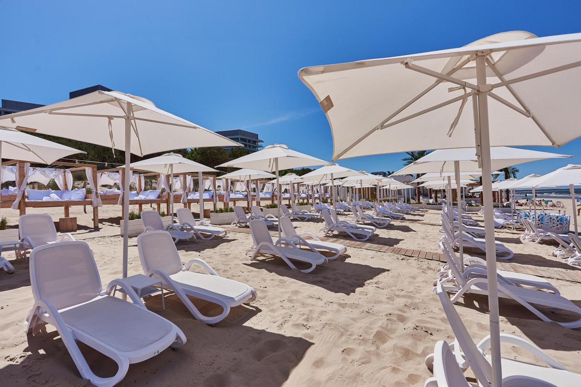 Wave Beachfront Family Apartment Miedzyzdroje Esterno foto