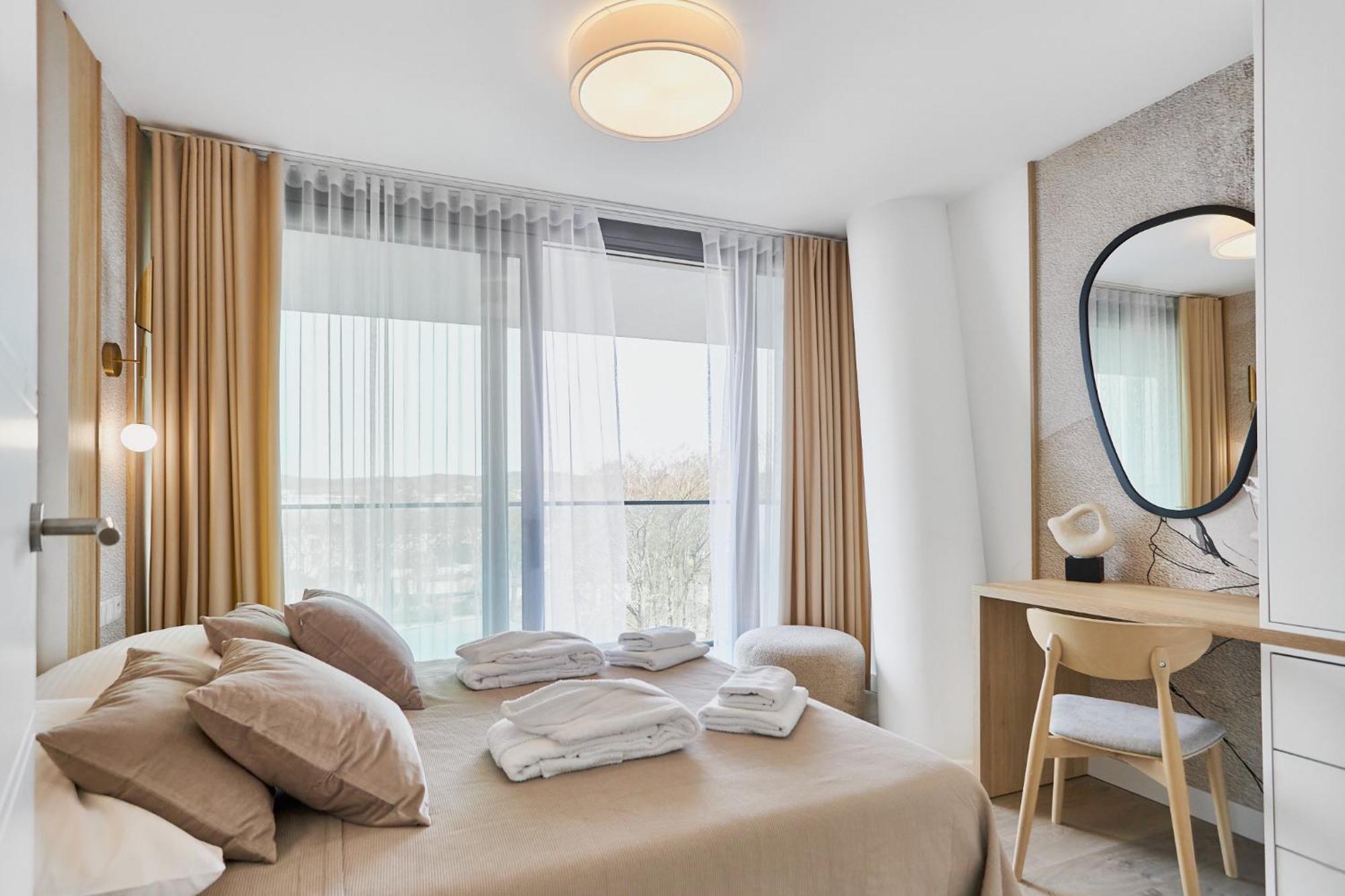 Wave Beachfront Family Apartment Miedzyzdroje Esterno foto